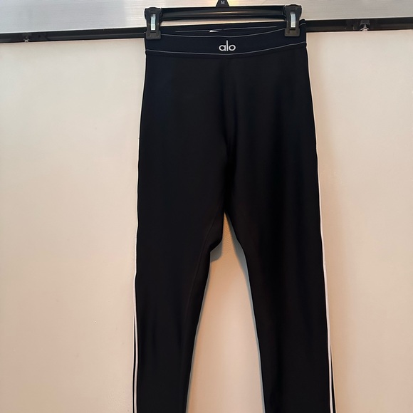 ALO Yoga Pants - Alo Airlift High Waist Suit Up Legging